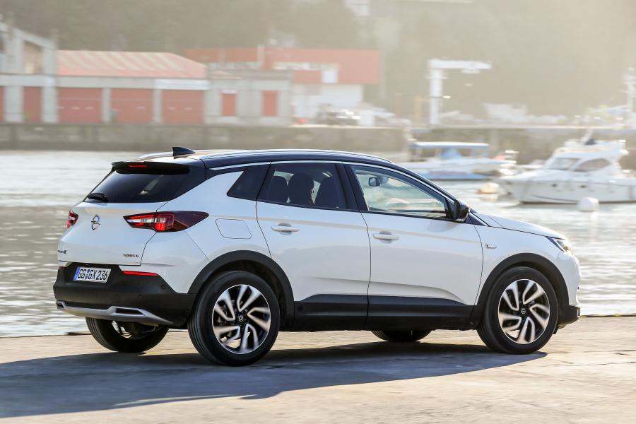  Opel Grandland X Turbo D Ultimate 2018 года  (фото 5 из 39)